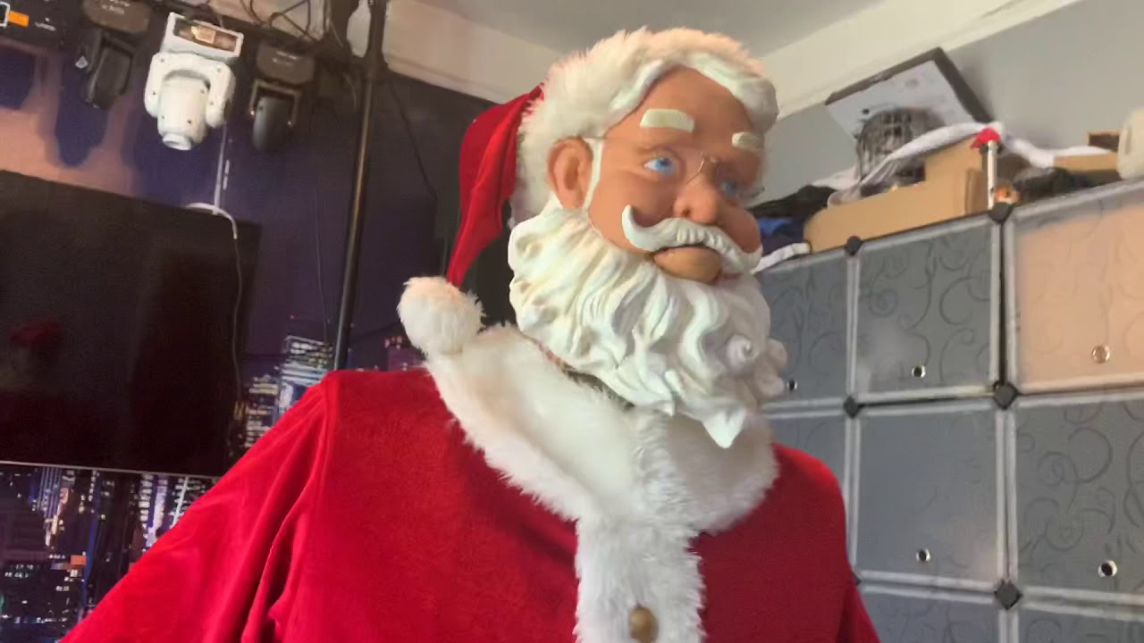 Found A Rare Gemmy 5ft Animated Santa In A Skip 😲😲!!!