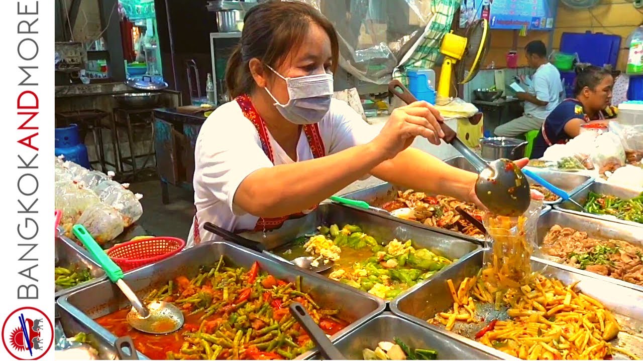 Real Thai STREET FOOD Scenes After Work | Amazing Thailand