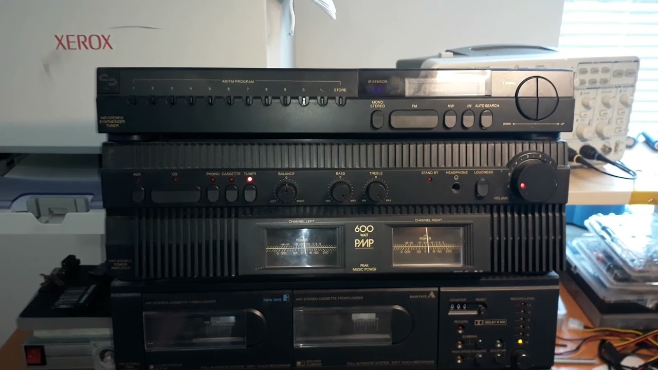 Музична тумбочка :) Schneider 6420 CD RC
