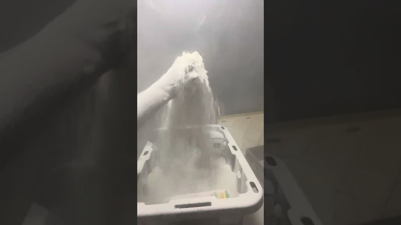 ASMR!! Dusty powder play in lc/cs!! Thanks for watching🥰🥰 #satisfying #cornstarch #relaxing #powder 