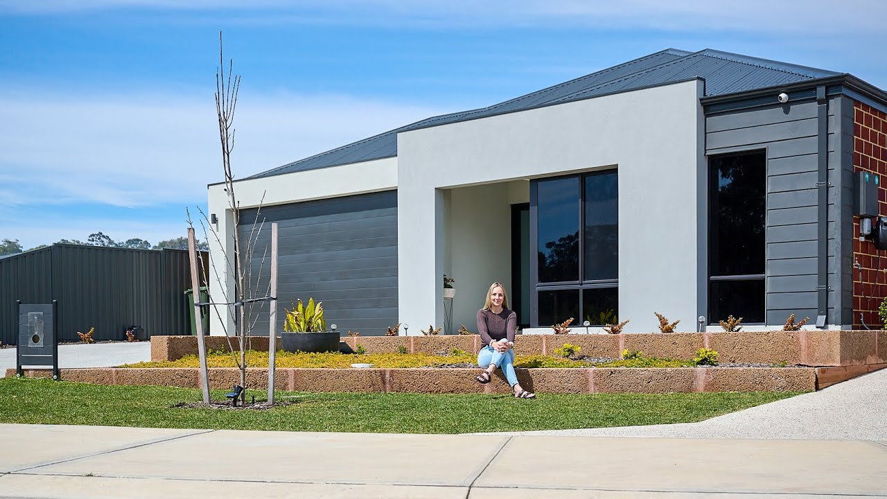 Shenade's Classic Australian Family Home Build