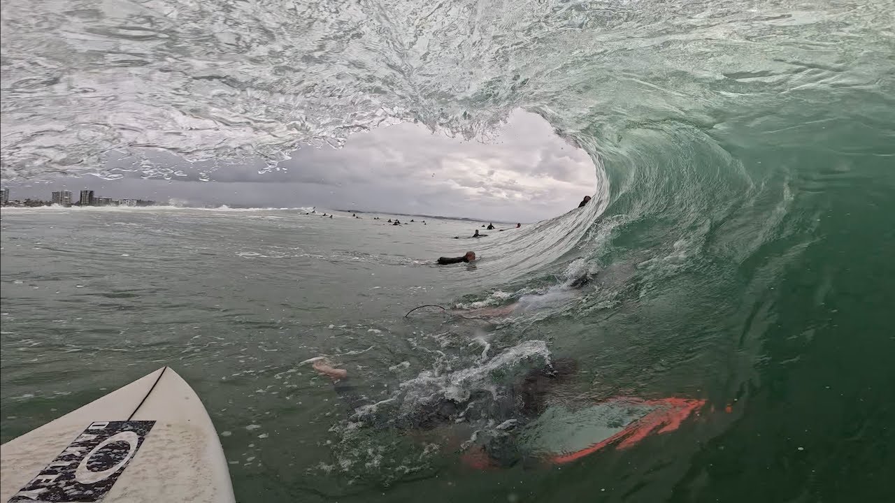 POV Navigating Crowded Snapper Rocks