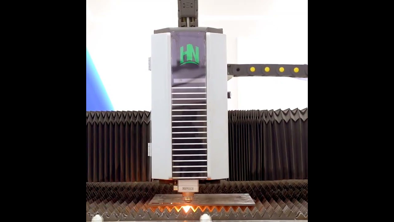 Hongniu Laser HN-3015C 3000W. 