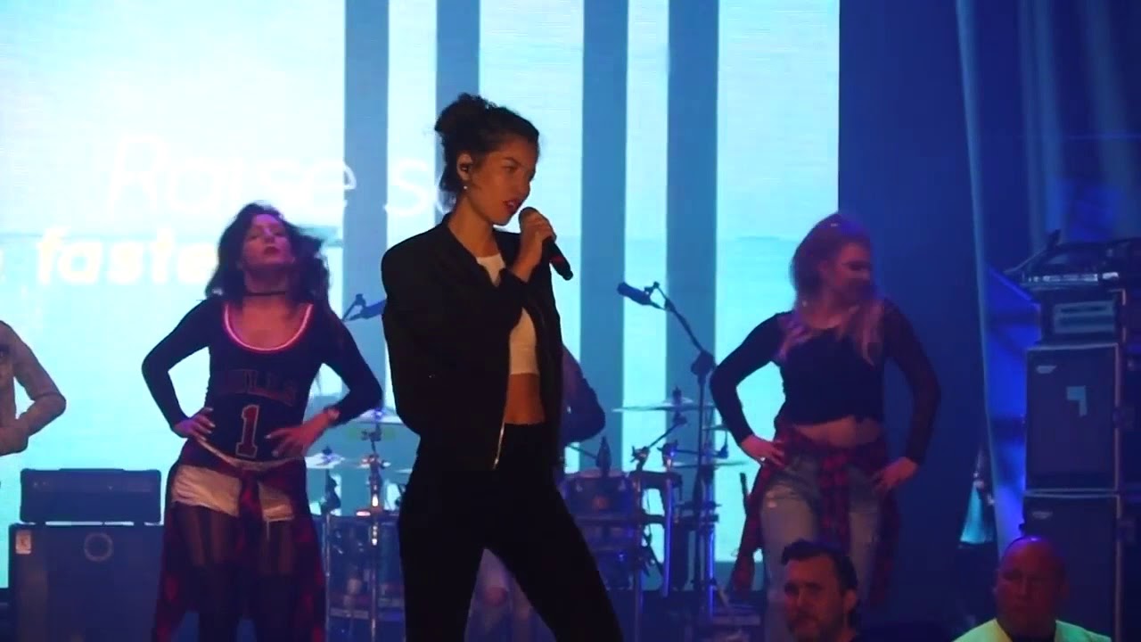 Filatov & Karas - Don't Be So Shy (Famka 2016 Awards Live)