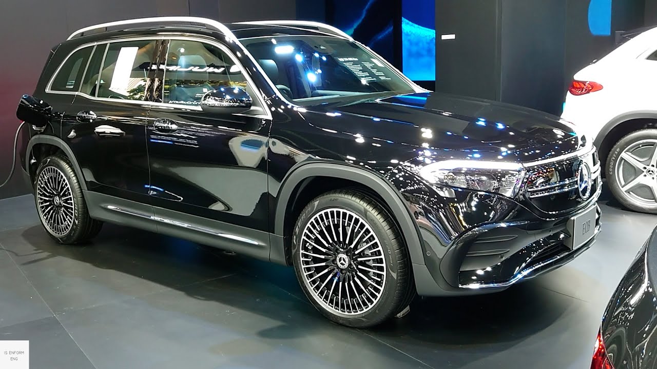 2024 Mercedes EQB 250 AMG Line / In-Depth Walkaround Exterior & Interior