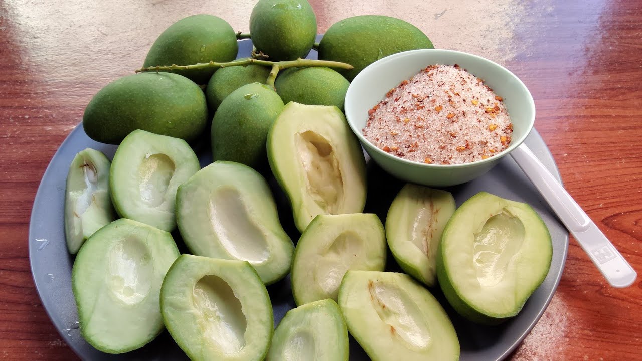 มะม่วงจิ๋ว กรอบ!! อร่อย แซ่บหลายจ้า🤤🤤 #ธิดาพาเพลิน #มะม่วงเปรี้ยว #asmr
