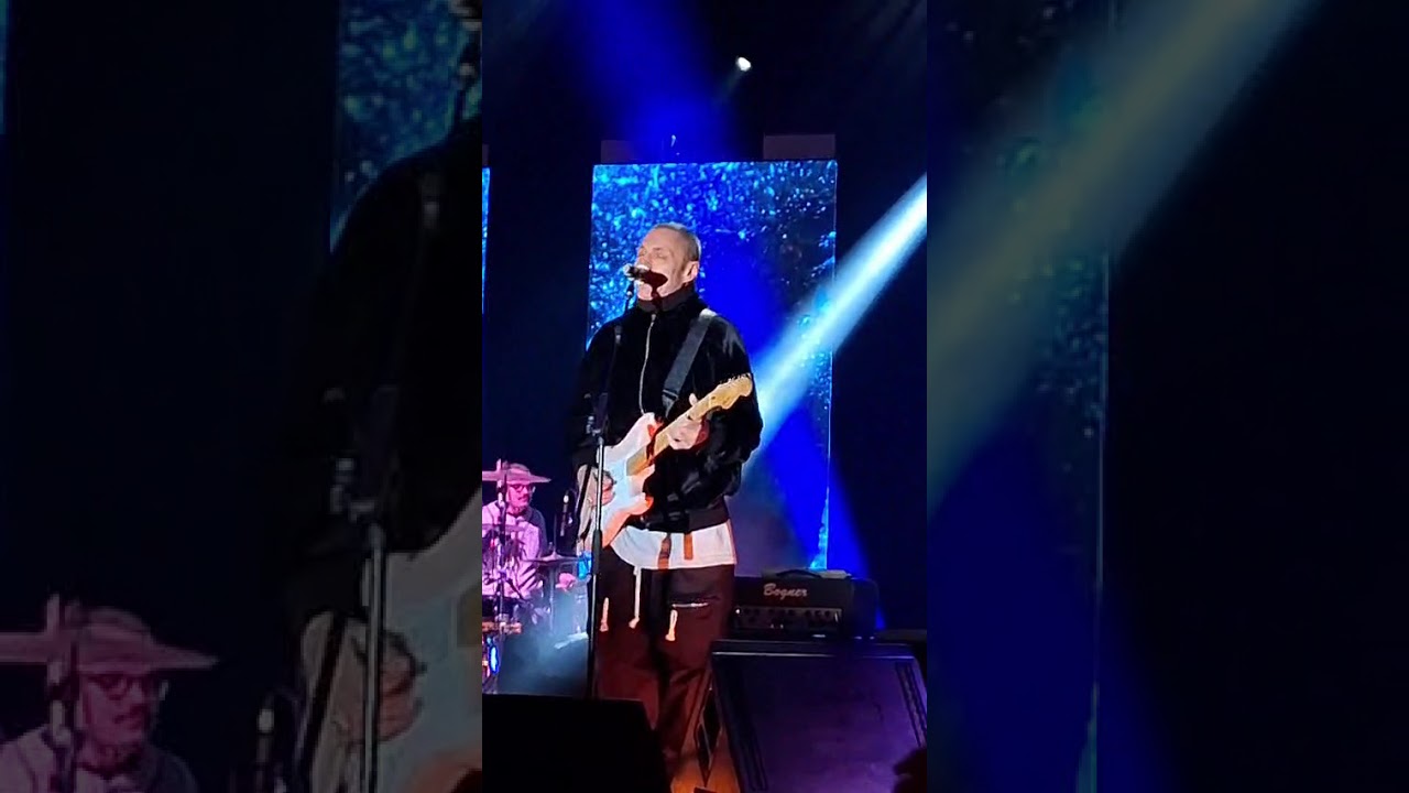 ALEX BRITTI LIVE IN PARMA, PIAZZA GARIBALDI ~ UNA SU UN MILIONE