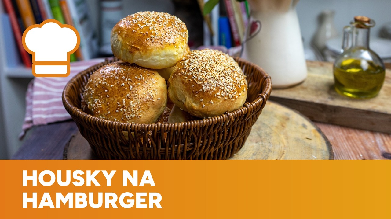 Domácí hamburger vepřový: Tak dokonale šťavnatý, že mu žádný jedlík neodolá.