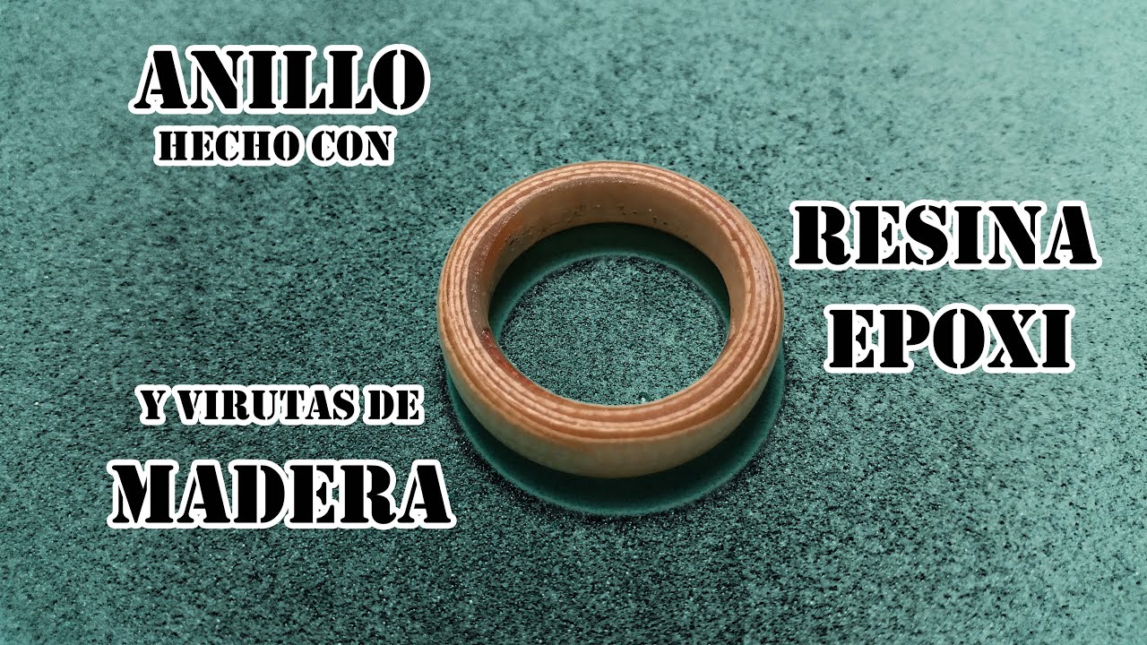 Anillo de resina hecho de virutas de madera