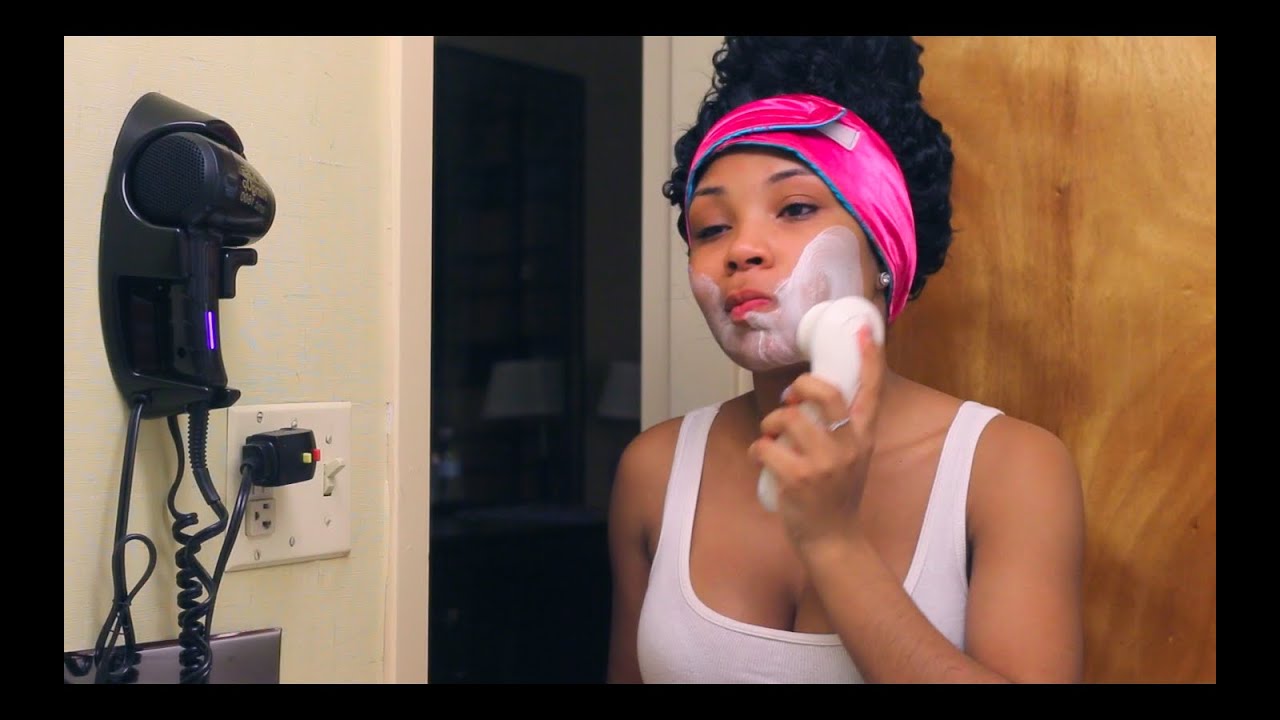 HOW I REMOVE MY MAKEUP | SKIN CARE ROUTINE