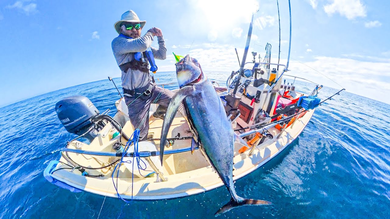 My First SOLO Tuna Fishing Experience | Alone Offshore