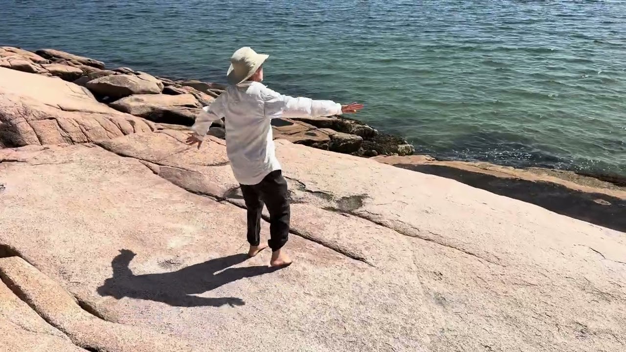 2025 08 Rocky dance Swans Island
