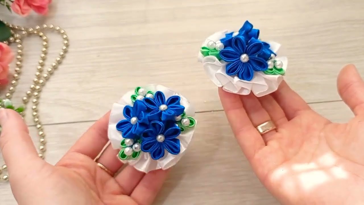 Какие они милые! Весенние школьные бантики из атласной ленты 🎀.How cute are they! Spring school bows