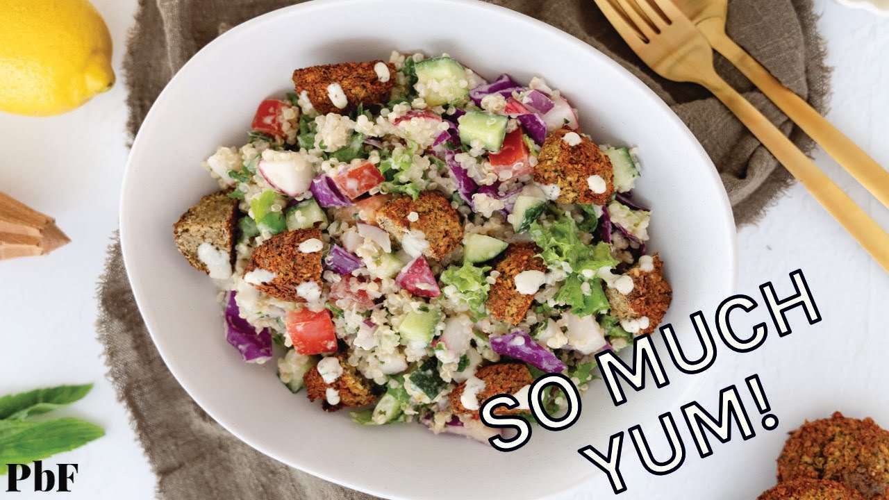 I Used My Lebanese Family's Falafel Recipe To Make A Falafel Salad With Lemon Tahini Dressing