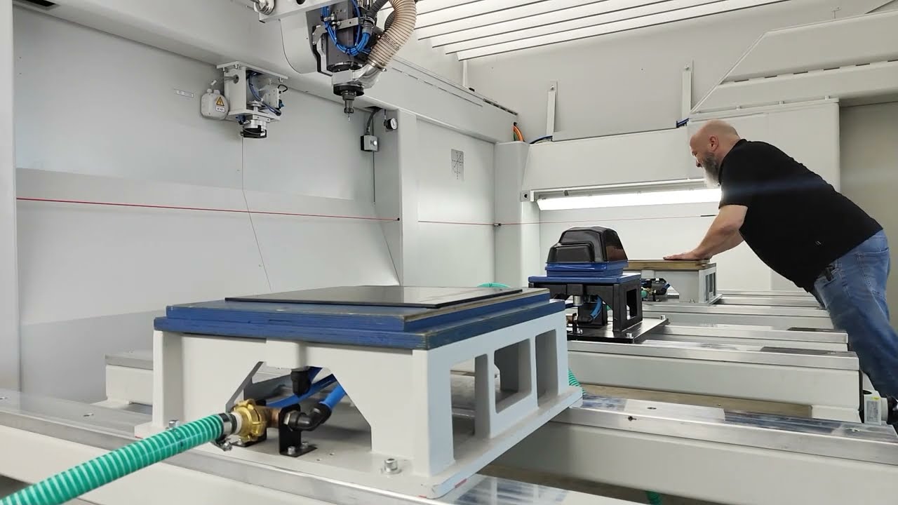5 Achs CNC Fräsmaschine UNIVERSAL | 3D CNC Bearbeitungszentrum | HG GRIMME SysTech