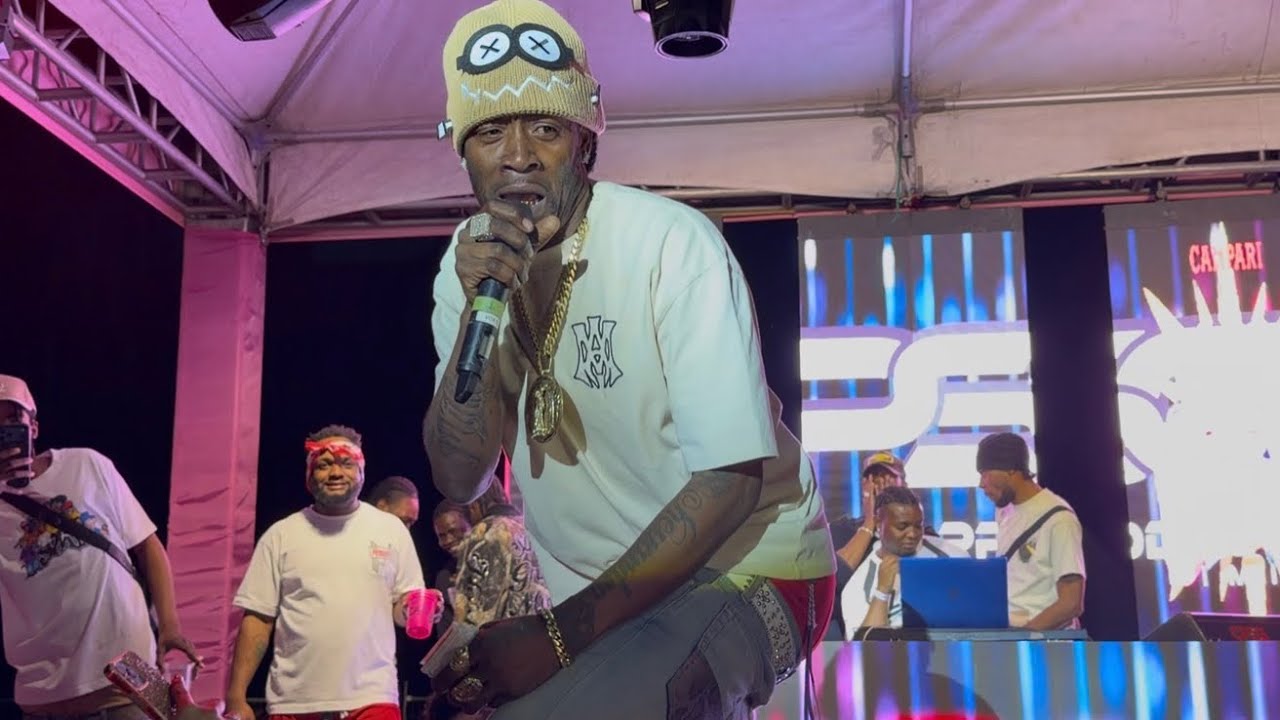 Jamal Dunce Man Step Out Wit Millions In Him Back Pocket, Dolly Pon Di Beach, Live Performance
