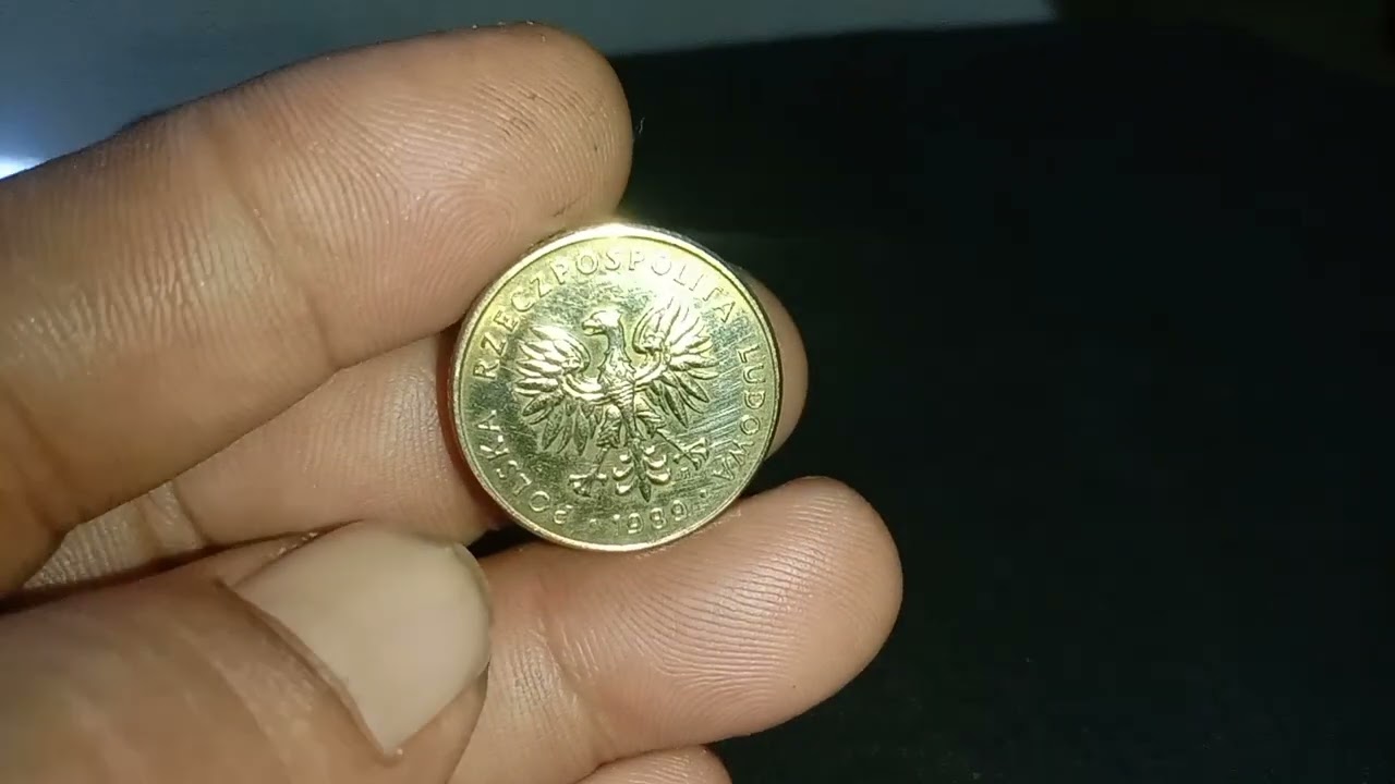 1989😊 10 cent brass Poland coin