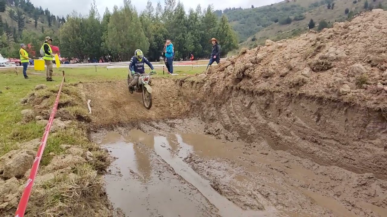 Qu&eacute; tan buena es la YAMAHA XTZ 125 para el barro - edwardburgos2008
