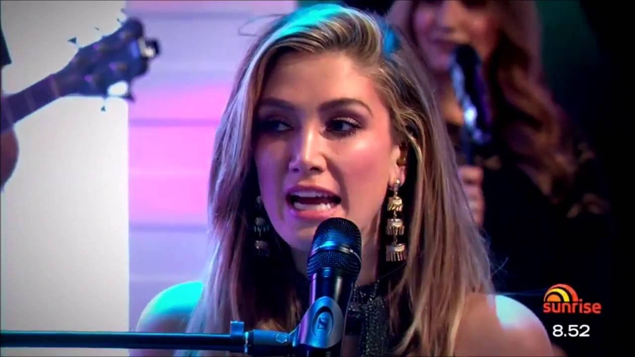 Delta Goodrem - Lost Without You / In This Life (Sunrise)