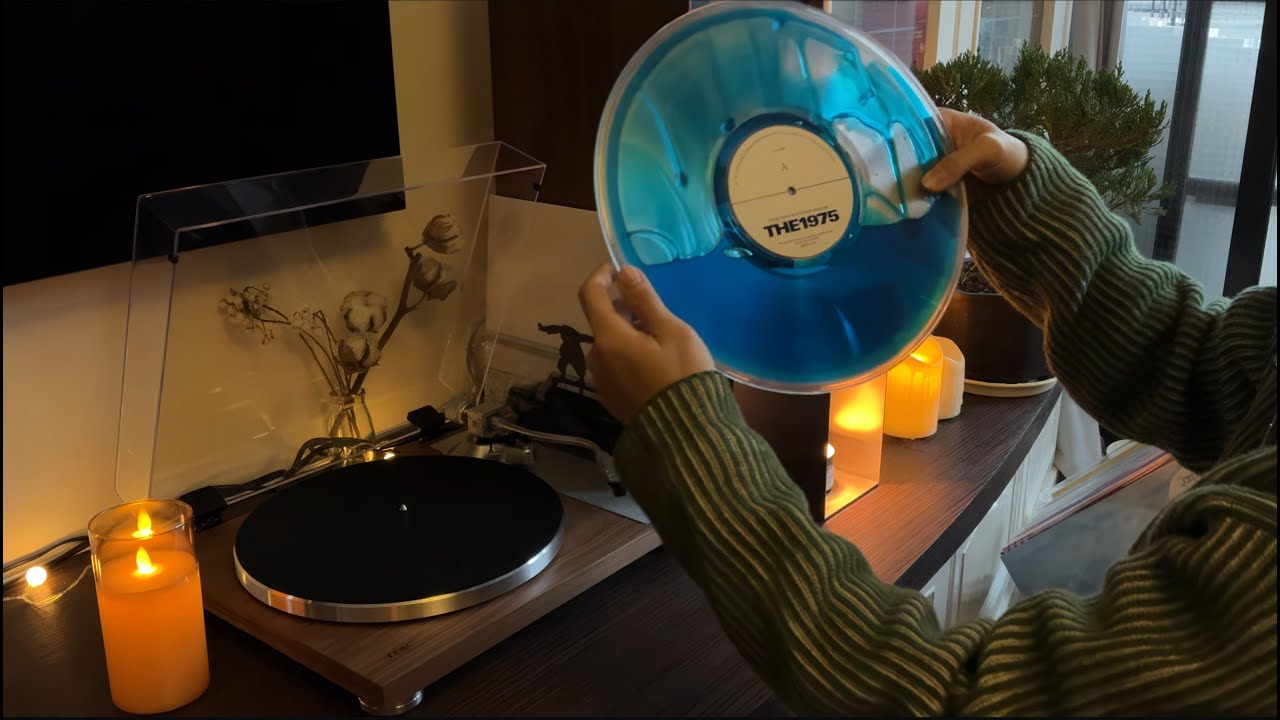 The 1975 - Being Funny In A Foreign Language Liquid Vinyl (Side A)