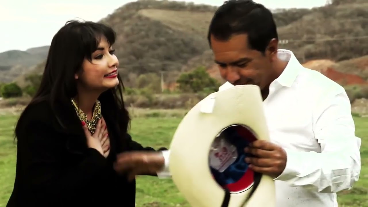 LAURITA GARZA; EFRAÍN TOLEDO Y SUS CALENTANOS