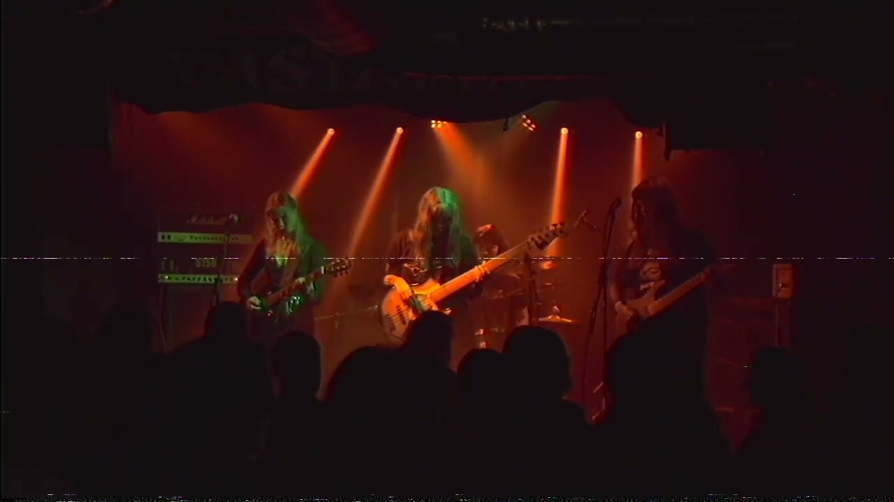 KAHTIA - Tulo Hadekseen (Live at VASTAVIRTA-KLUBI 2026)