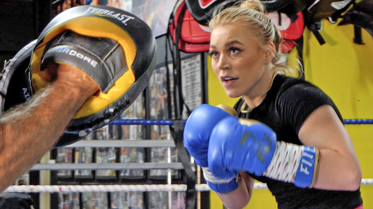 Elle Brooke & Emily Brooke • OPEN WORKOUT• DAZN & Kingpyn Boxing
