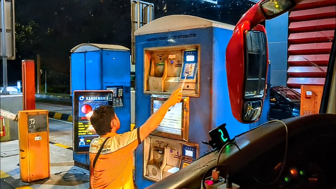 KONDEKTUR ANDIPRAS SAMPE TURUN DI GERBANG TOL BATANG! ADA APA INI...???