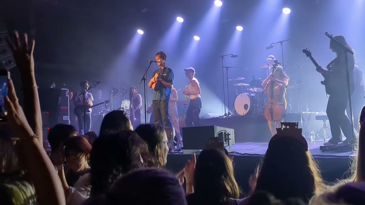 AnnenMayKantereit live Warm up Konzert Köln  12.06.2025 Carlswerk Victoria