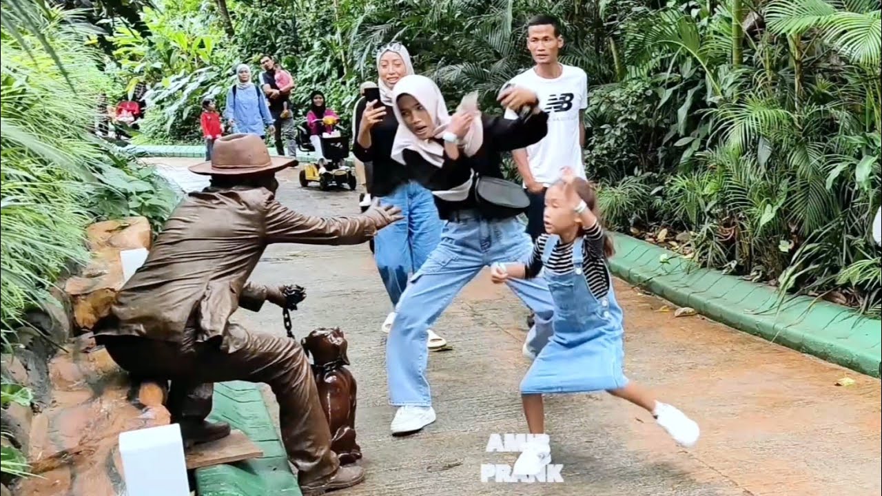 I hope enjoy this video prank. 