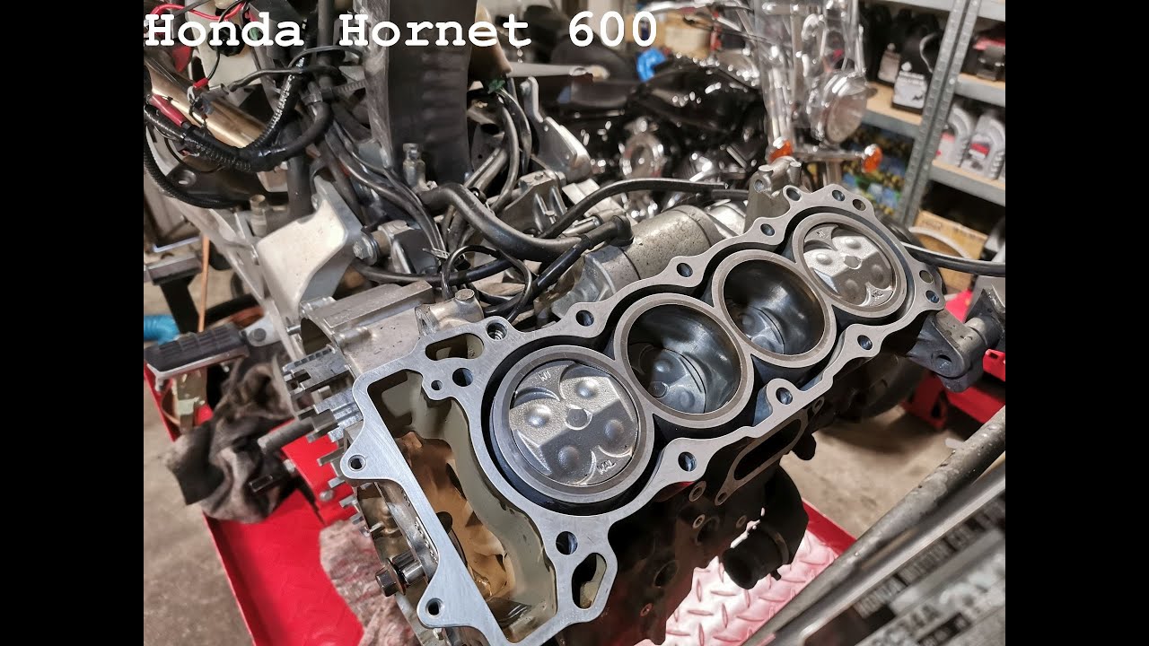 Honda Hornet 600, uszczelka pod głowicą, wymiennik ciepła, zawory, gaźniki, rozrząd, eksploatacja.