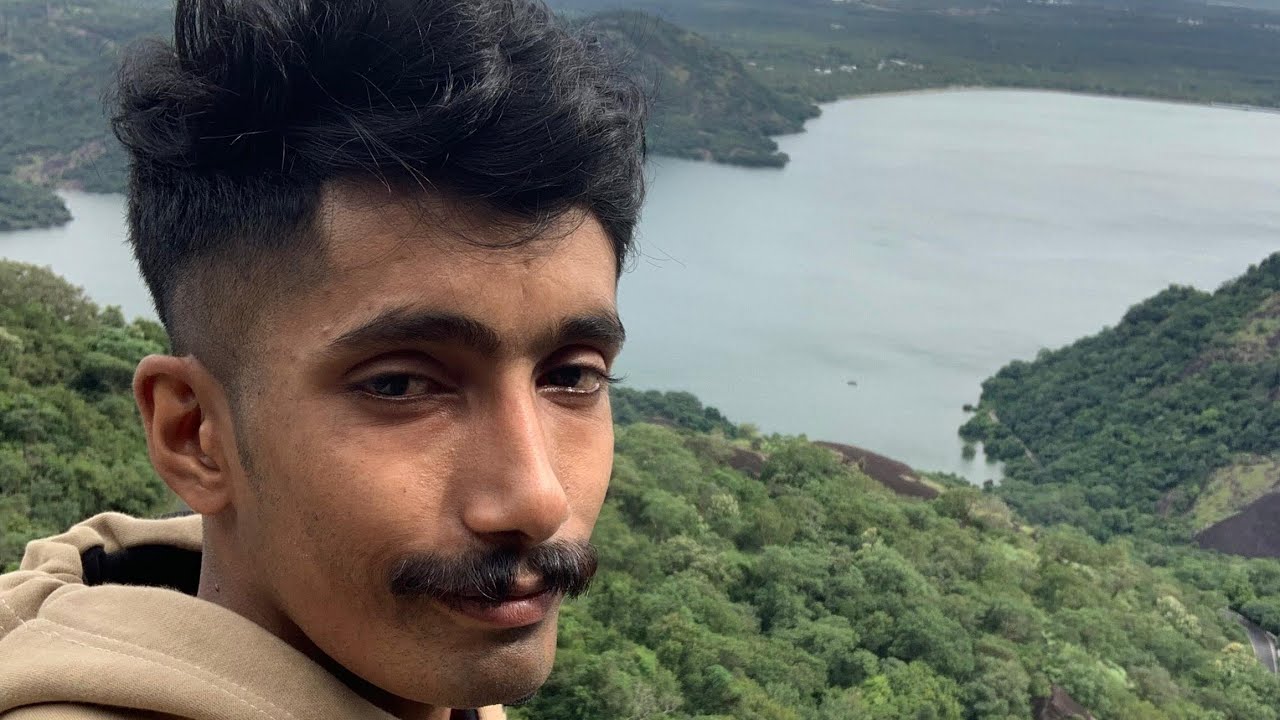 ഒരു പുഞ്ചിരിയെങ്കിലും സമ്മാനമായി നൽകു...