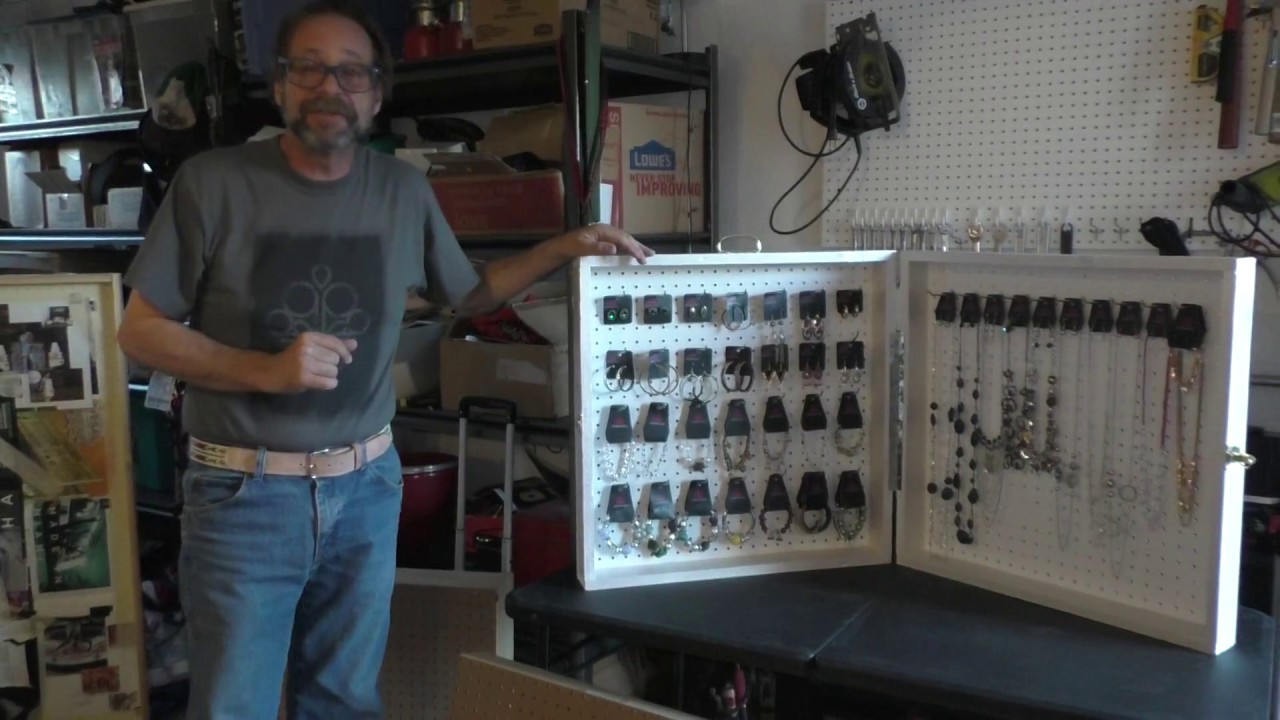How to build a 2x2 table top display - EZ to transport