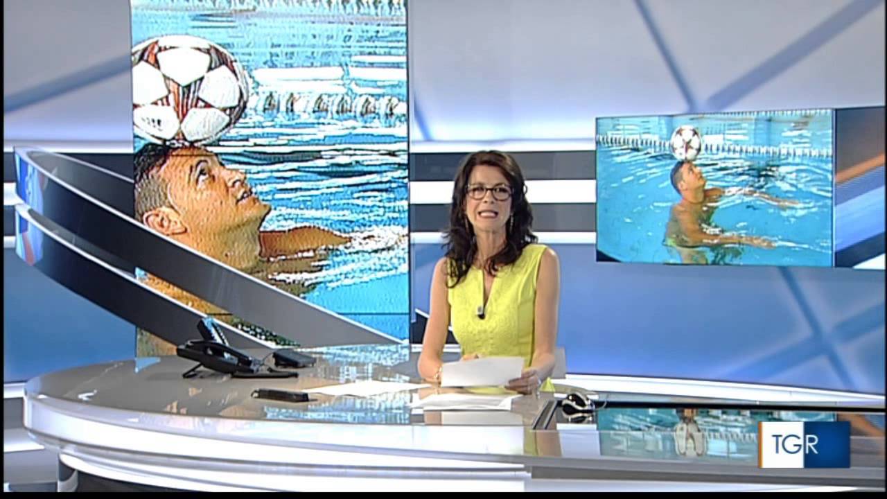 TGR Piemonte: nuova sigla, grafica e studio (TV6) 04/08/2015