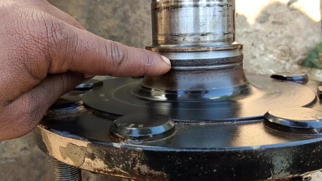 Sonalika Tractor Rear Axle Oil Seal Repairing  || सोनालिका  ट्रैक्टर का एक्शन ऑल सील रिपेयरिंग