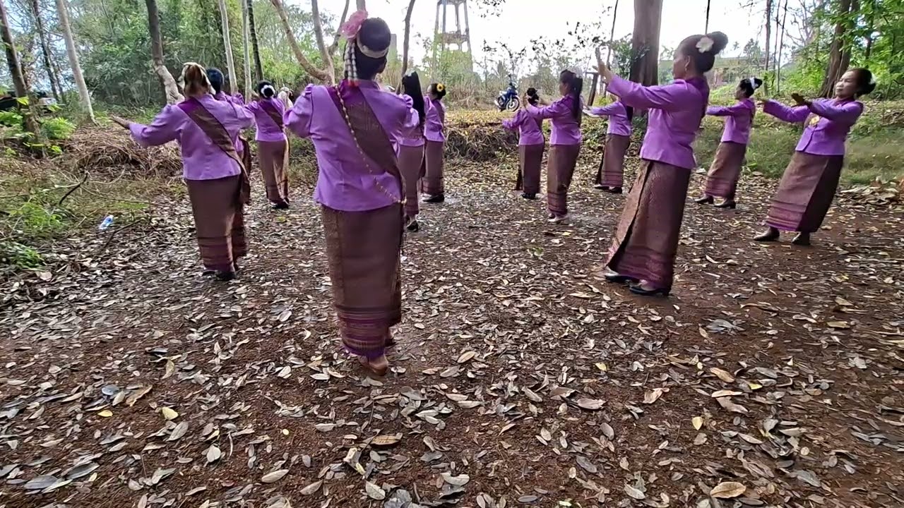 รำเพลงอีสานลำเพลิน