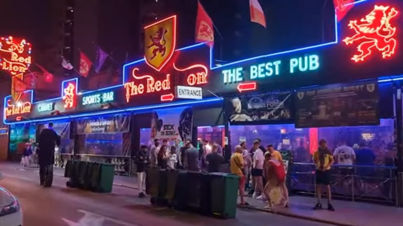 Benidorm Nightlife - Warning It's Lively in New Town !