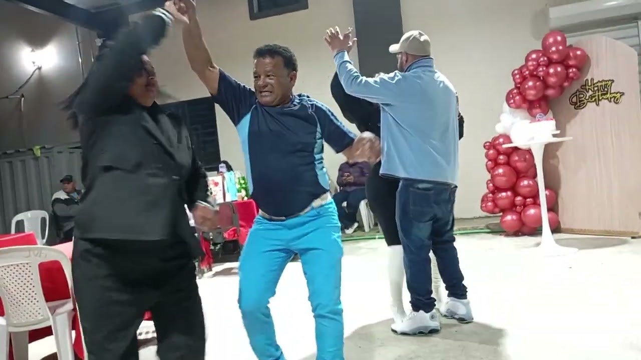 Los Hermanos Típico Bamo a Darle Mambo 