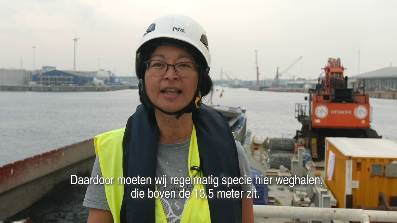 Baggeren in de vaargeul (reportage Onze Haven 2019)