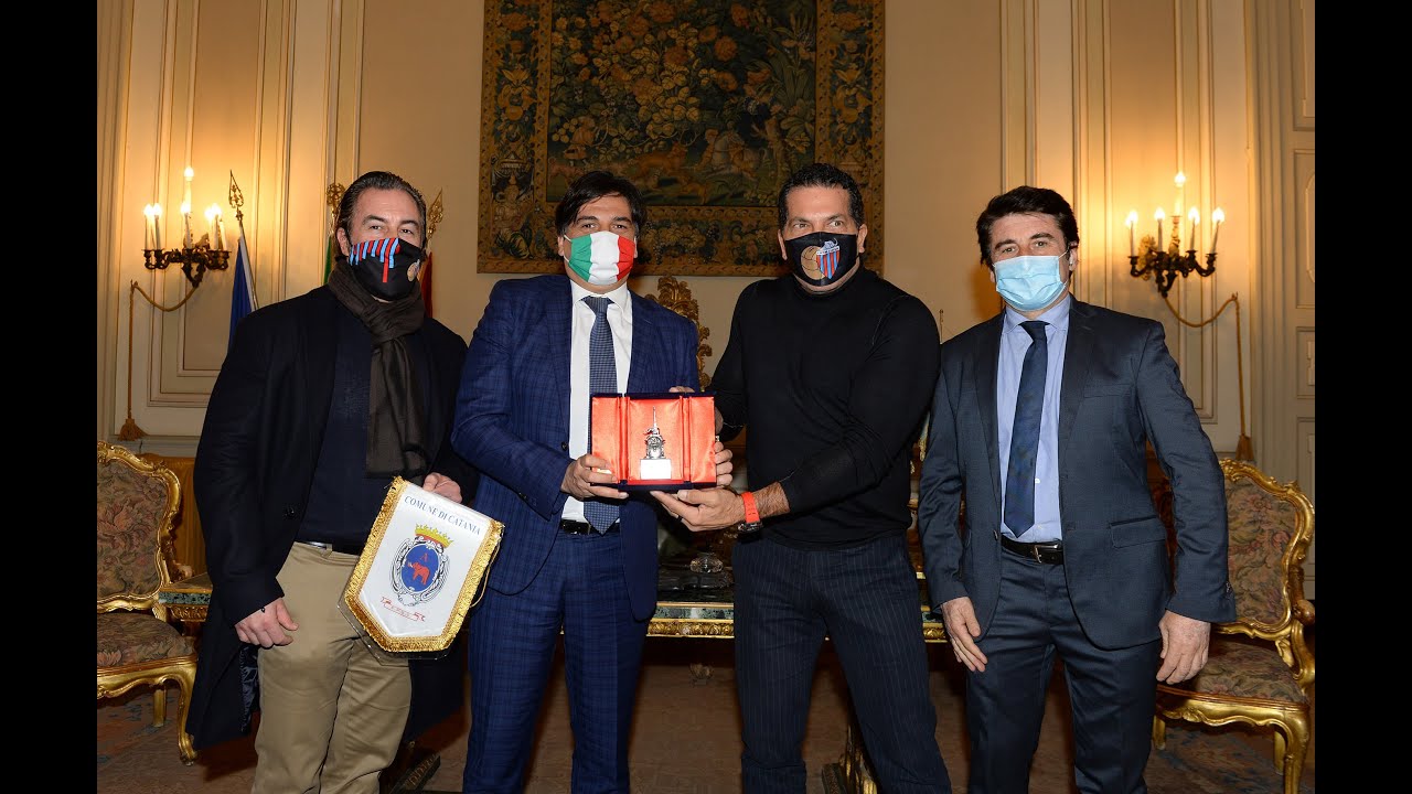 Joe Tacopina visita Palazzo degli Elefanti e il Sindaco di Catania Pogliese
