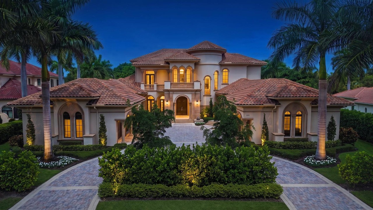 Escada Estates, Tibur&oacute;n  |  2581 Escada Drive Naples, FL  |  Matt Brown, William Raveis Real Estate