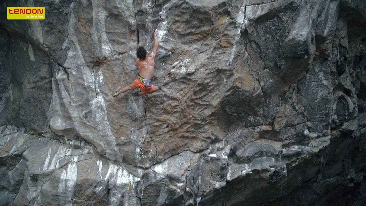 Adam Ondra: incredible moves in Silence 9c, crux n. 1
