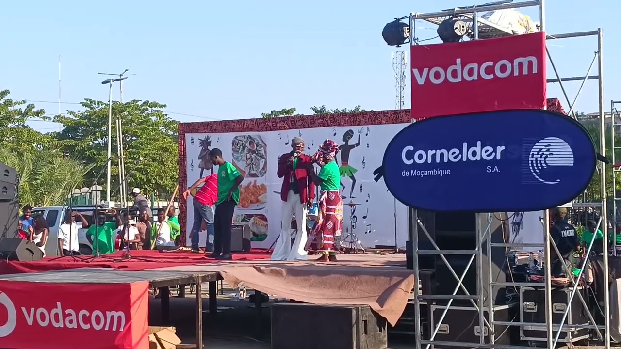 🤣🤣 Actuação de Mudumane ft zacarias. No XII festival provincial de cultura. Representando NHAMATANDA