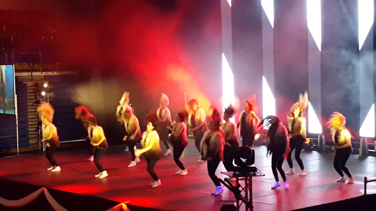 Esteetika- ja Tantsukooli Talvekontsert 2017 9E - Säästu Beyonced