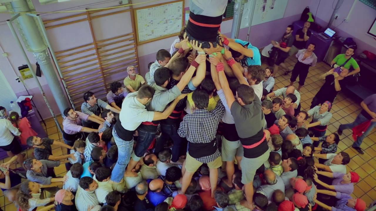 Visita guiada al local de la Colla Jove (Tarragona Ciutat de Castells 2016)