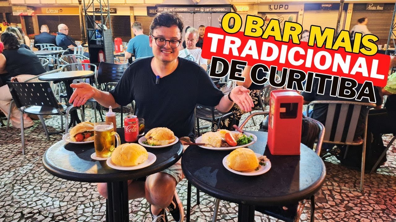UM BAR CENTENÁRIO PRA COMER EM CURITIBA