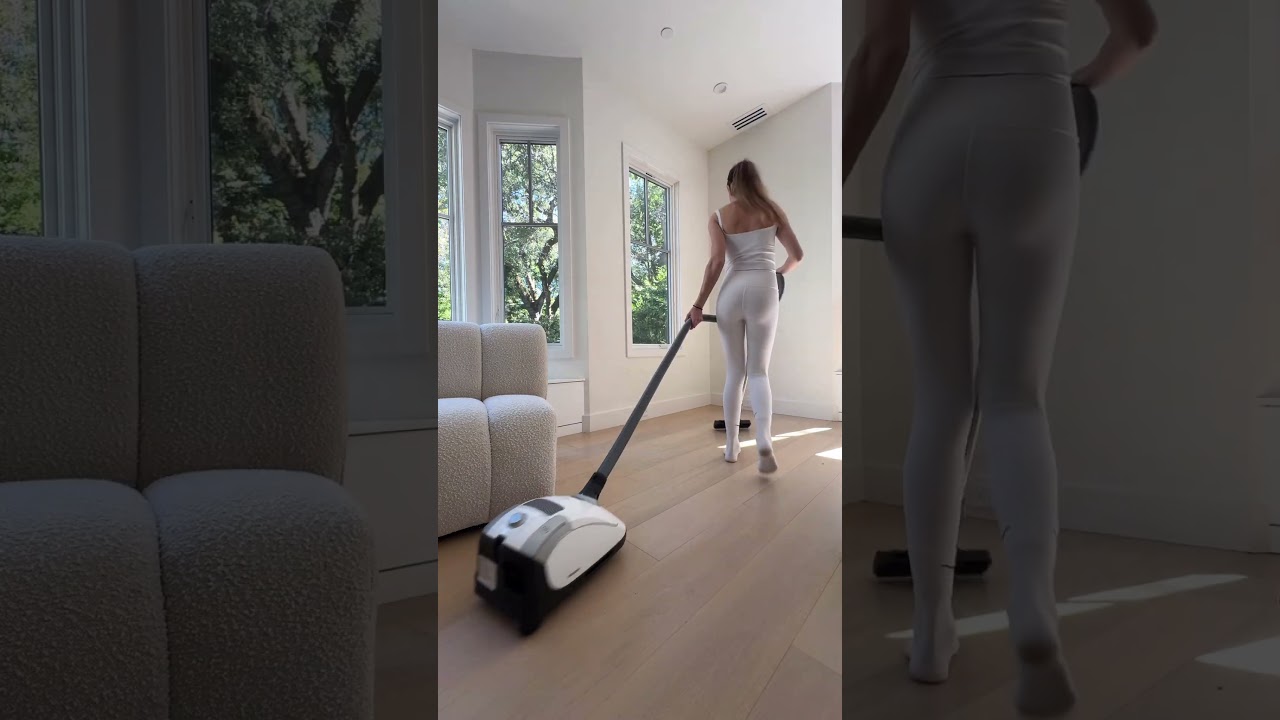 Minimalistic mom living room transformation 🤍