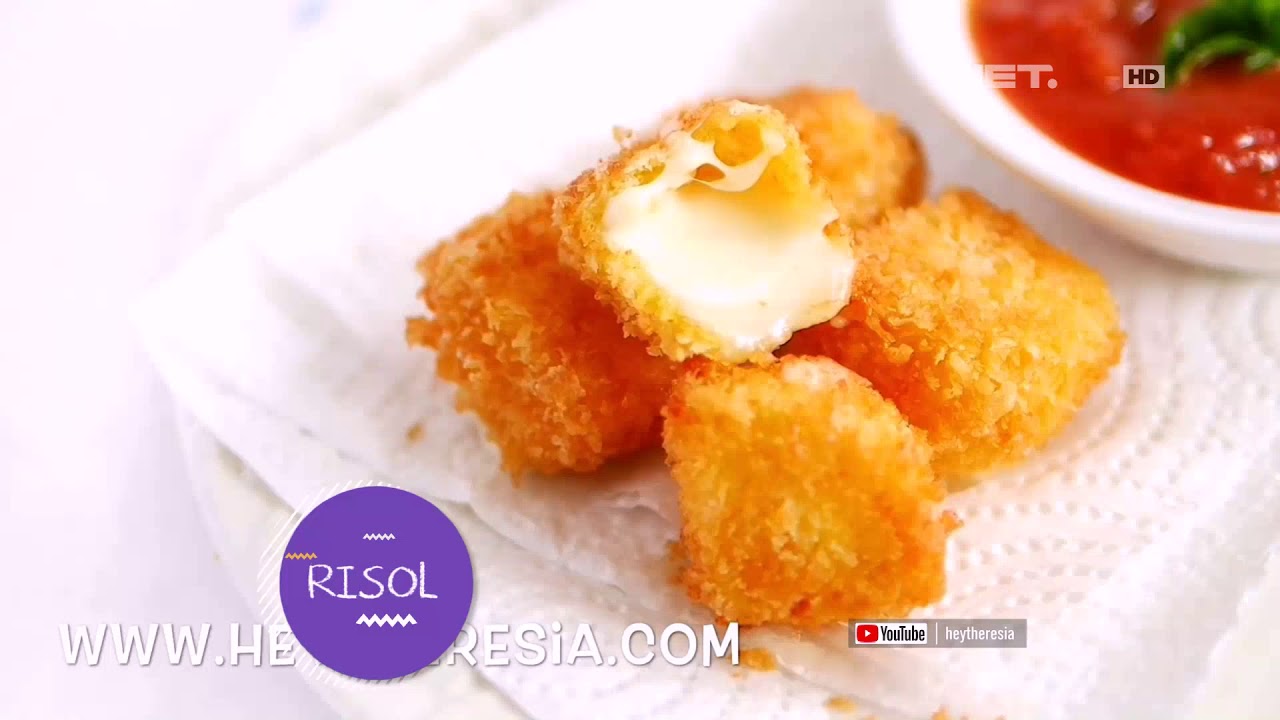 Makanan Indonesia dengan Topping Keju Mozzarella
