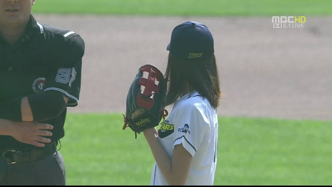[HD] 091010 SNSD Yoona Pitching