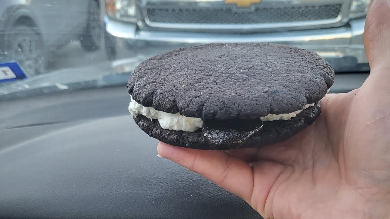 Eating crumbl new cookies & cream sandwich cookie feat. Oreo 